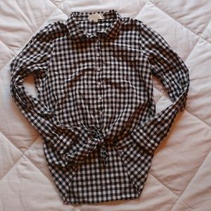 Olive & Oak Tie Front Shirt